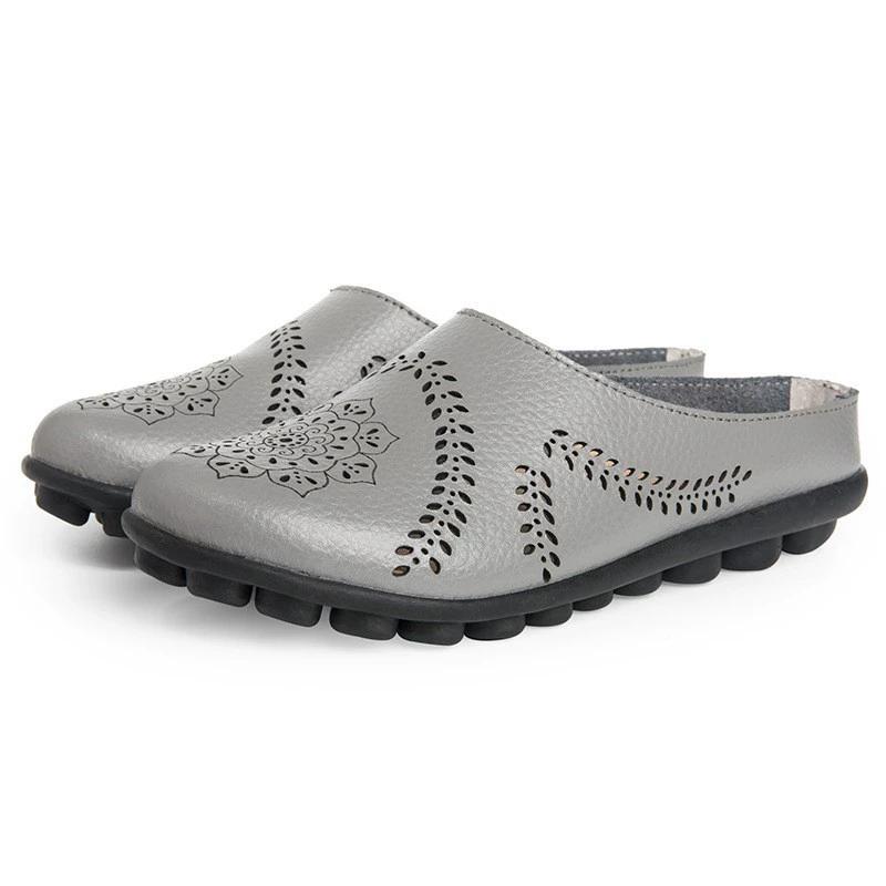 Women's Spring and Autumn Low Top Flat Hollow Beans Women's Single Shoes Large Size Half Slipper