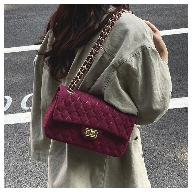 1Pc Ersatile Fashion Niche Large-capacity Tote Bag New Chain Diamond Shoulder Bag High-end Small Fragrant Messenger Bag