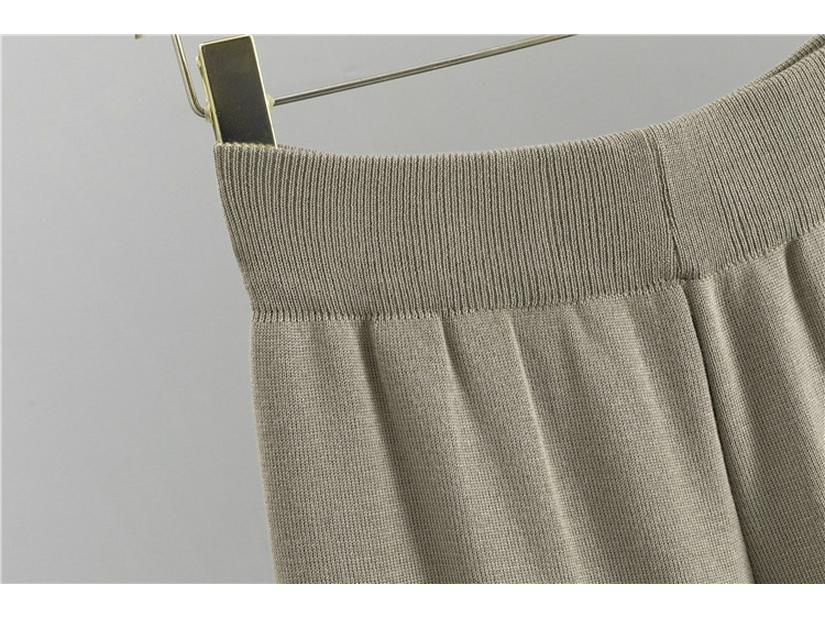 Spring & Autumn Knitted Suit: Sleeveless Vest, Cardigan, and Pants Set.