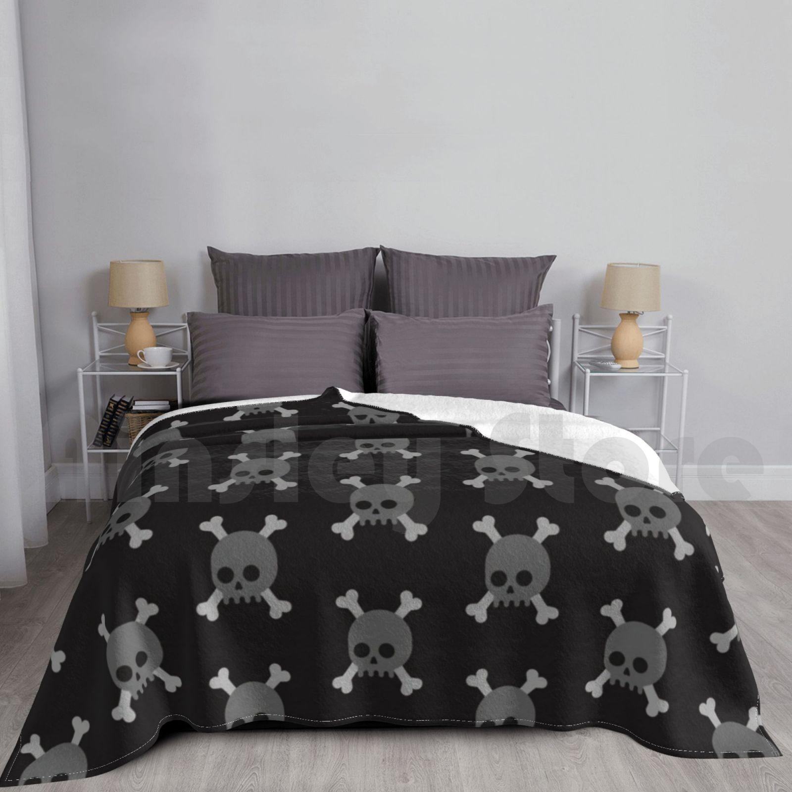 Skull And Crossbones Blanket Super Soft Warm Light Thin Cartoon Skull Pirate Skull And Bones Bones Halloween Scary Size: 75*100cm, Weight: 230 GSM
