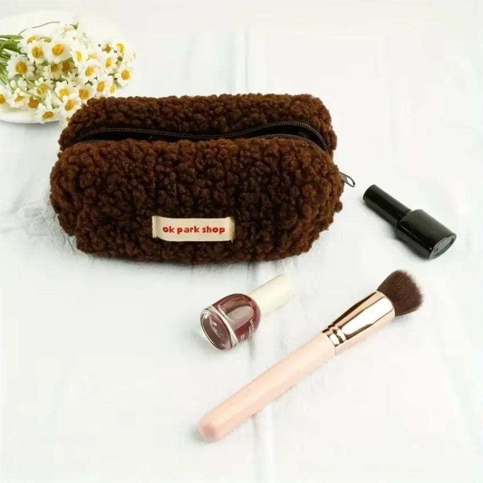 Travel Makeup and Wash Bag Large Capacity Coin Purse Stationery Storage Bag Cute Plush Makeup Bag Stylish and Simple Lamb Wool