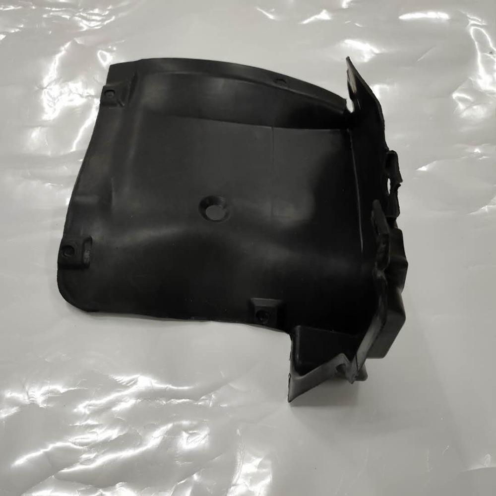 Auto Parts Front Triangle Inner Liner Left/Mudguard for Mercedes-Benz W203 2038810323