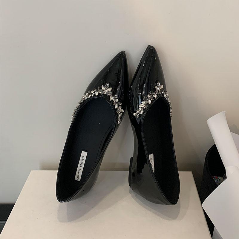 

Мода Мода Стразы Женские Балетки Слипоны Женские Туфли с Острым Носком Женские Туфли Лодочки на Плоской Подошве Обувь с Увеличением Высоты 35 чёрный