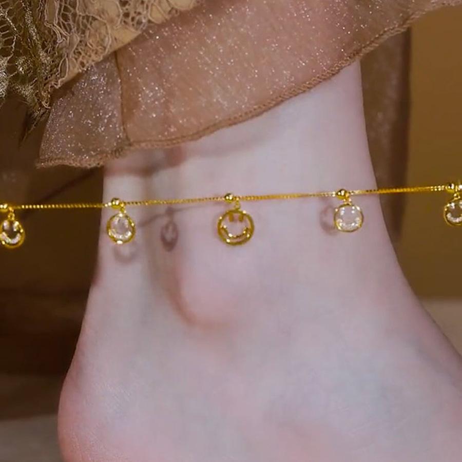 Round smiley face fringed bracelet fashion high sense anklet light luxury temperament niche personality design jewelry women