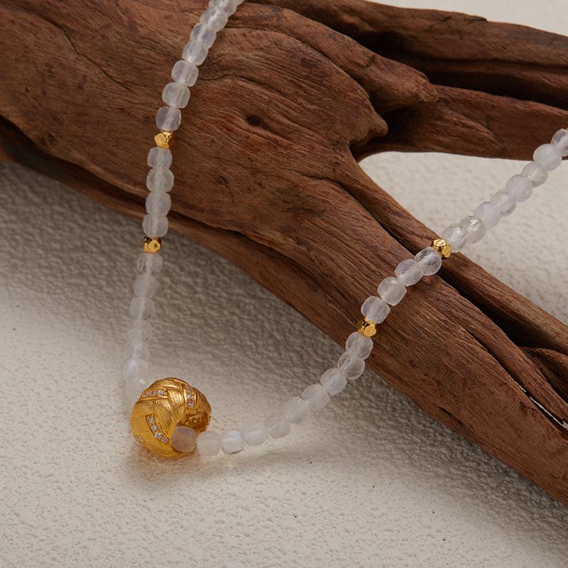 

S925 Sterling Silver Natural Moonstone Colored Treasure Necklace Female Original Handmade String White Bead Exquisite Collarbone Chain