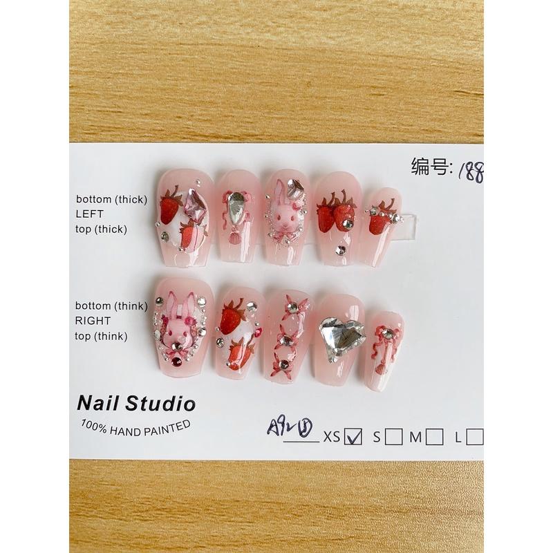 HANDGEFERTIGTE künstliche Nägel Phototherapie-Nägel gefälschter Nagelflicken Alice in