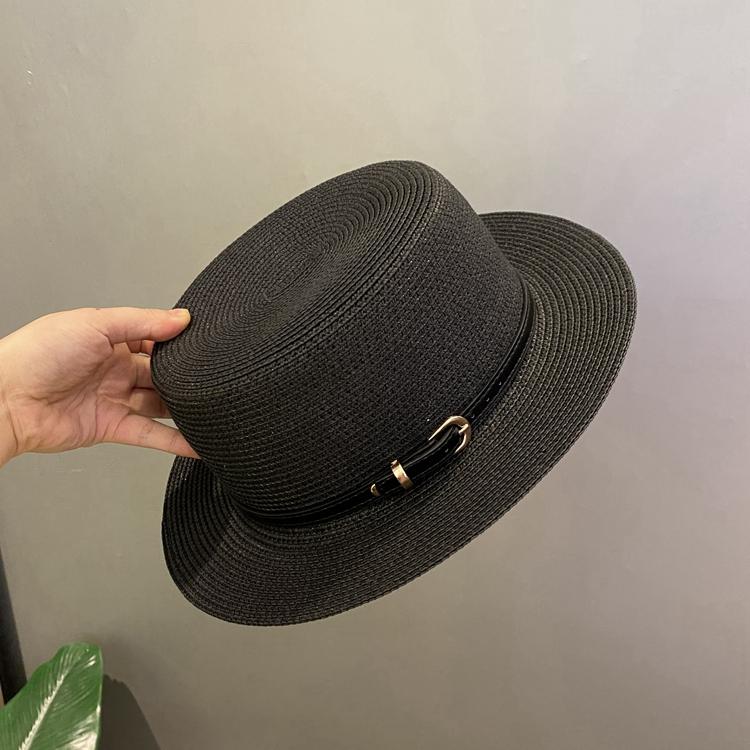 Spring and summer sunshade sunscreen straw hat women's fashion versatile belt buckle top hat British retro style small brim flat top hat