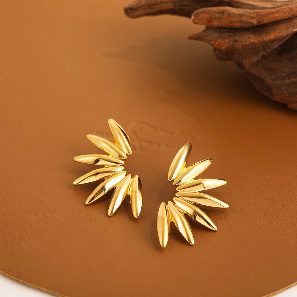 Punk Exaggerated Gold Plated Wrinkled Leaf Earrings For Women Symmetric Fan-shaped Statement Earring Vintage Zircon