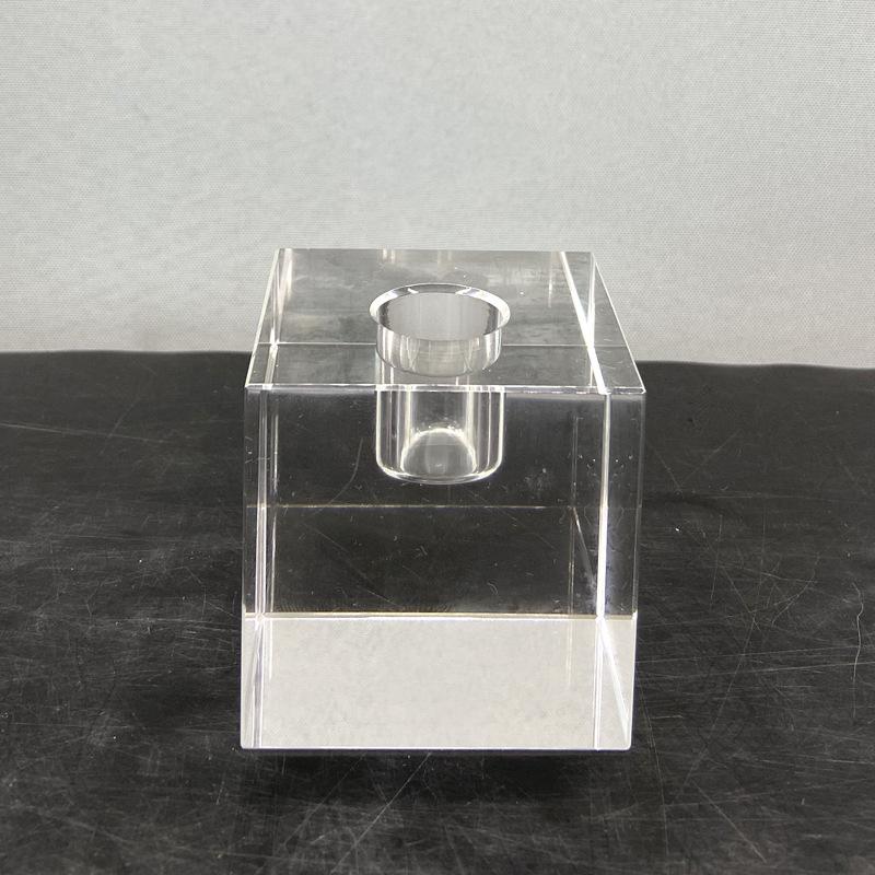 

Современные простые хрустальные кубические подсвечники, украшения, романтическая модель свечи, офис продаж, украшения для свечей, мягкие украшения Transparent 60 * 60 * 60mm