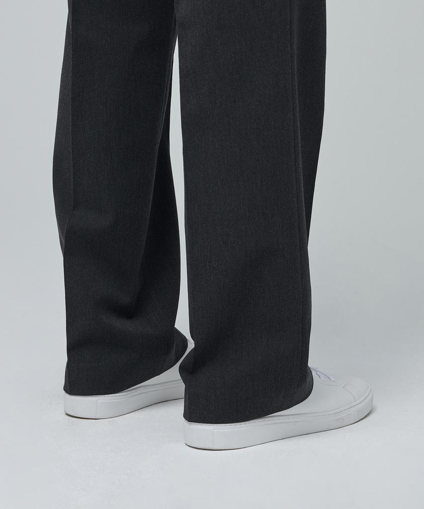 MUSINSA STANDARD Heavyweight Fleece-Lined Wide Hidden Elastic Waist Slacks [Charcoal Gray]