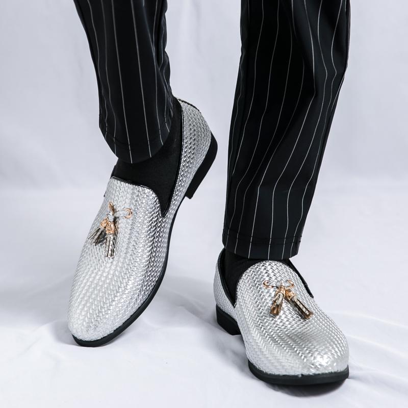 Fashion Luxury New Designer Men's Pointed Gold Tassels Patent Leather Shoes Male Casual Loafers Wedding Formal Dress Footwear Zapatillas