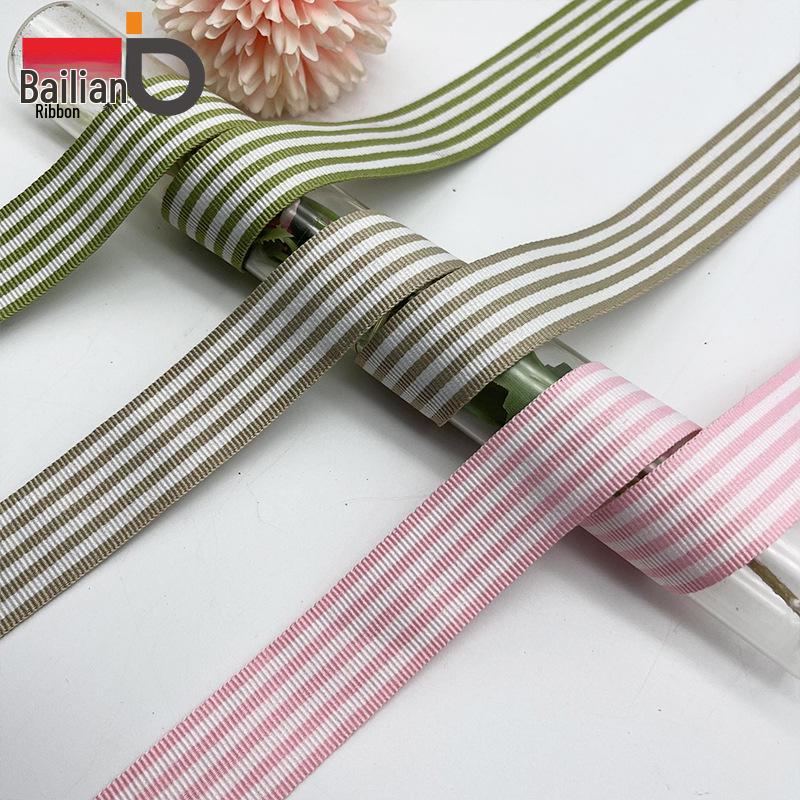 2,5cm Vícebarevná žakárová stuha na dárky, dětské oblečení, bytový textil, zavazadla, vlasové doplňky a ozdobu.