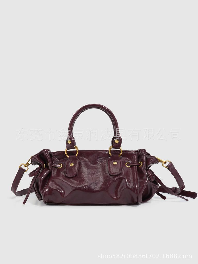 Rivet Oil Wax Leather Handbag, Fashionable Drawstring Bow, Single Shoulder Crossbody Bag, Pleated Women's Bag