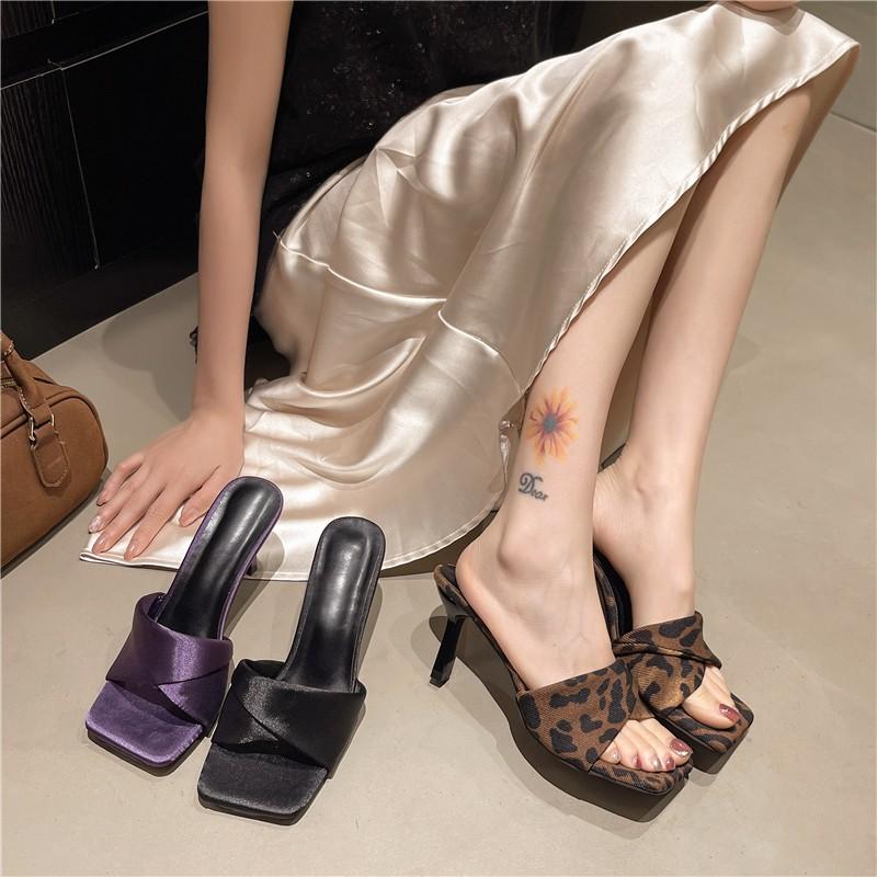 Fashion High-heeled sheos slippers women's new square head leather mules sandals and slippers women's summer outer wear thin heels