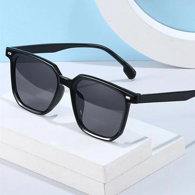Ins Popular Small Sunglasses Women Men Plastic Square Frame Classic Decorative Sunglasses Daily Travel Driving Eyeglasses UV400