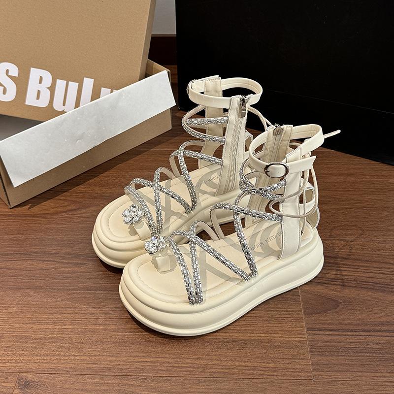 Shoes summer new retro rhinestone temperament hundred design sense child thick sole hollow beach sandals