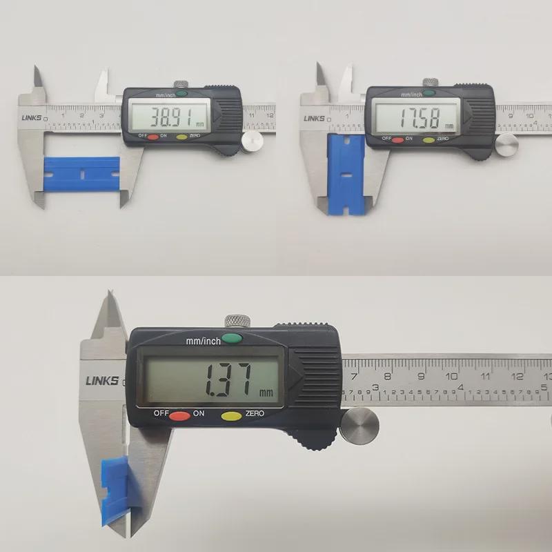 Odstraňovač lepidla z mobilního displeje Oboustranná plastová škrabka s čepelí