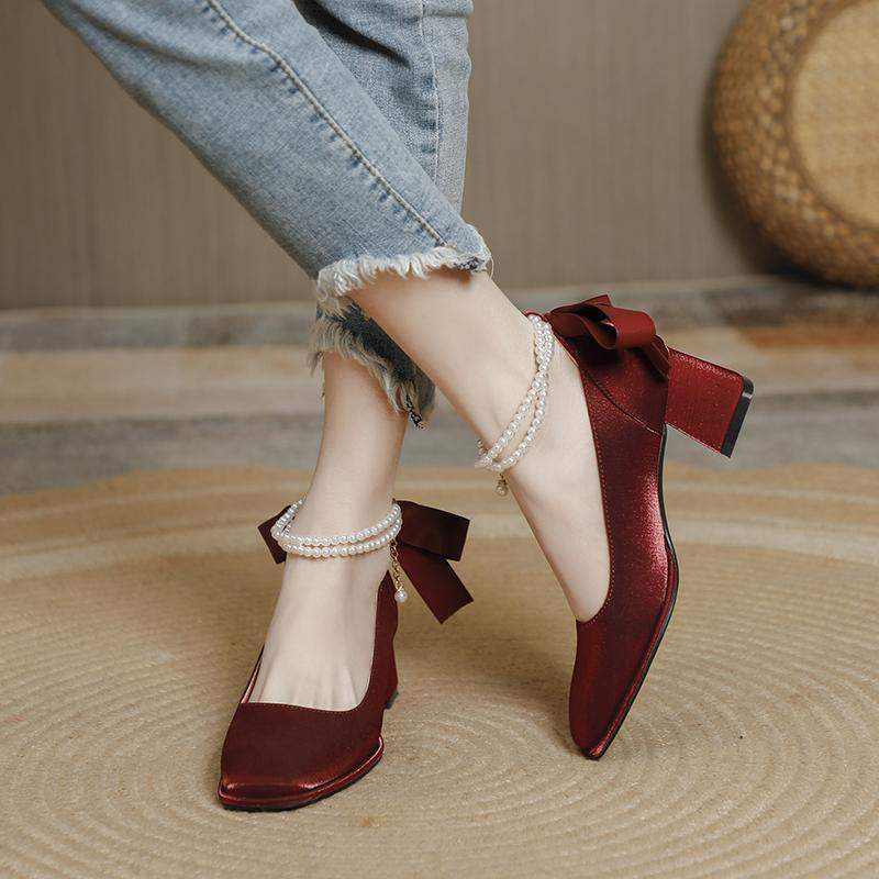 Fairy style white Mary Jane single shoes female 2025 new niche thick heel French girl high heels bridesmaid shoes