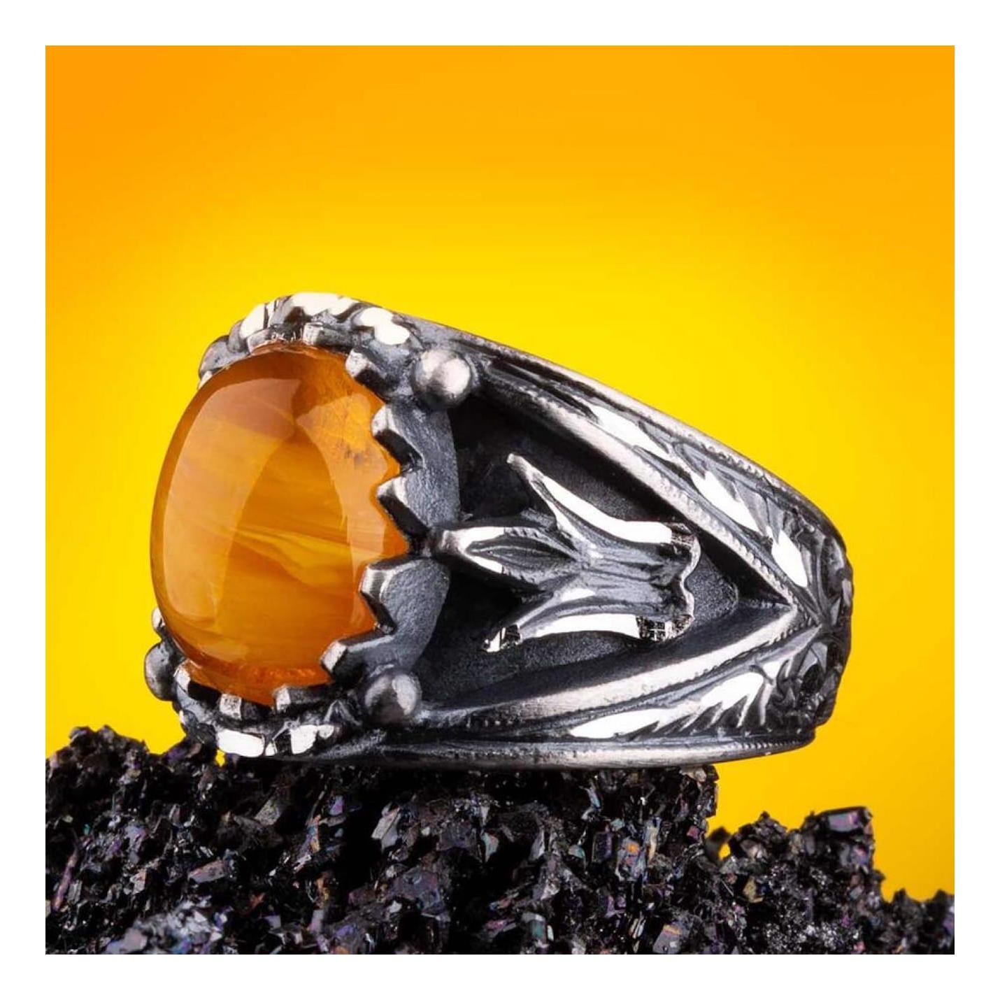 

Серебряное кольцо ручной работы из Эрзурума с изогнутым янтарным камнем