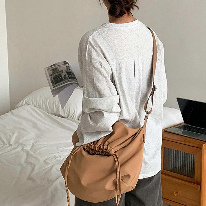 Nylon Bag Versatile Crossbody Bag Large Capacity Shoulder Bag for Women Girl Fashion Travel Bag Drawstring Leisure Bag Yellow