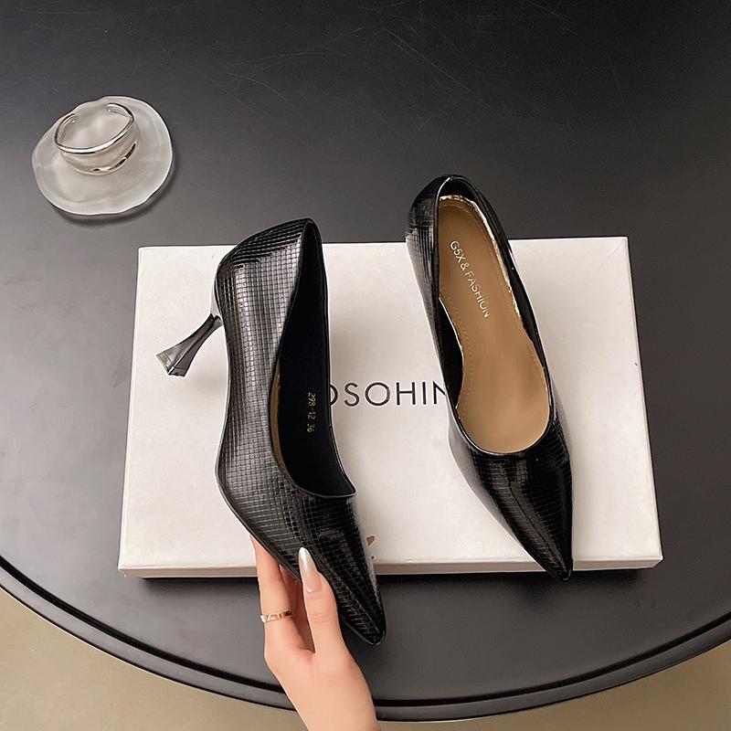 Fashion The 2025 New Versatile French High Heels, Silver and Elegant, Pointed-toe, Sexy and Lightweight Single Shoes