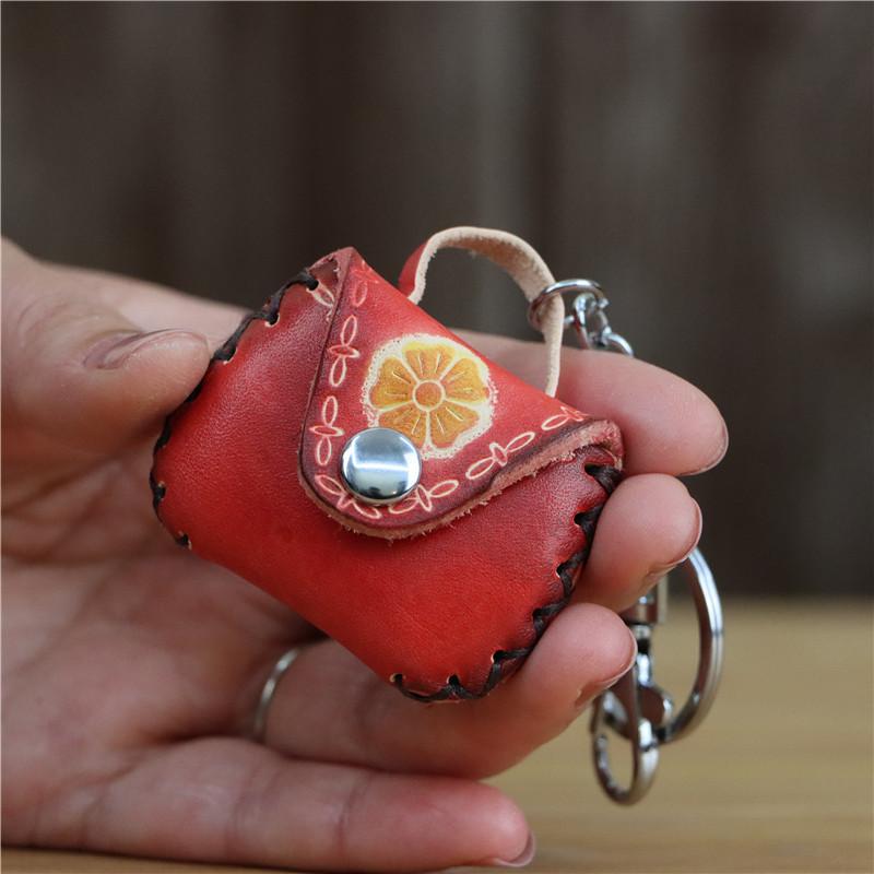 

Первый слой Коровья кожа Красный Маленькая сумка Подвеска для сумки Подвеска Брелок для ключей автомобиля Монета Наушники Мини-сумка для хранения