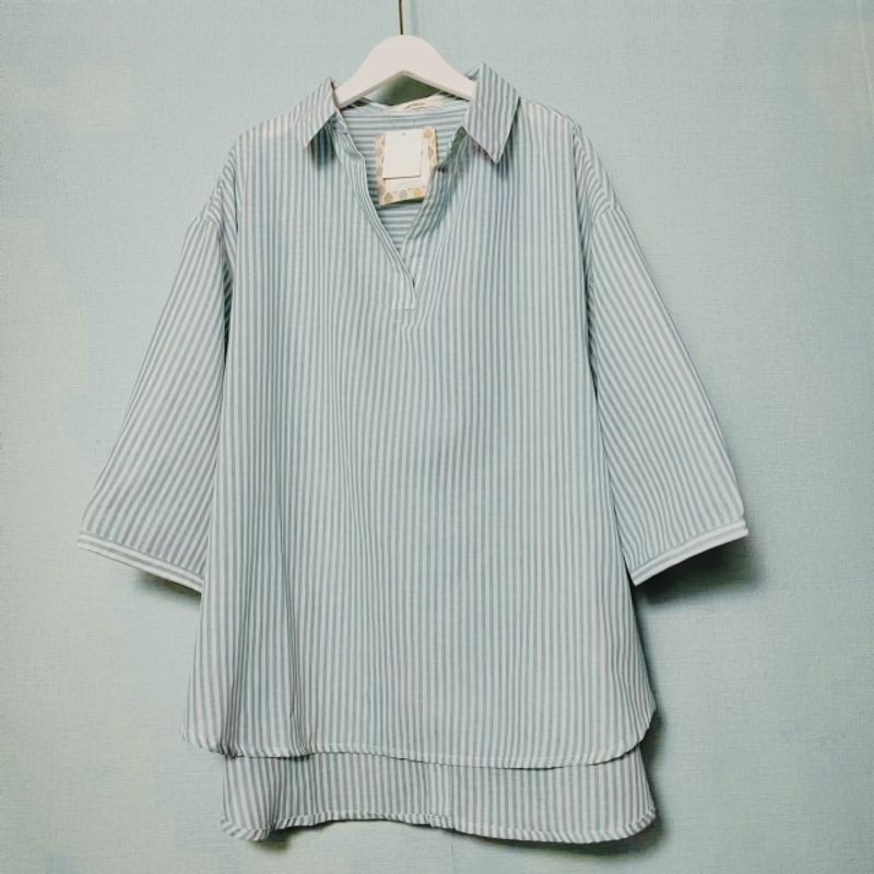 

Export Export Original Order Color Stripes 3/4 Sleeve Pullover Shirt Women s Back Button Front Short Back Length Niche Design Loose Light green Stripes L