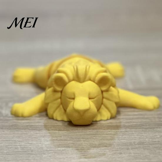 Fun Boredom Relief Toys 3D Printed Lying Lion Figurine with Movable Joints, Poseable Animal Joint Action Figures Model for Desk Decoration,