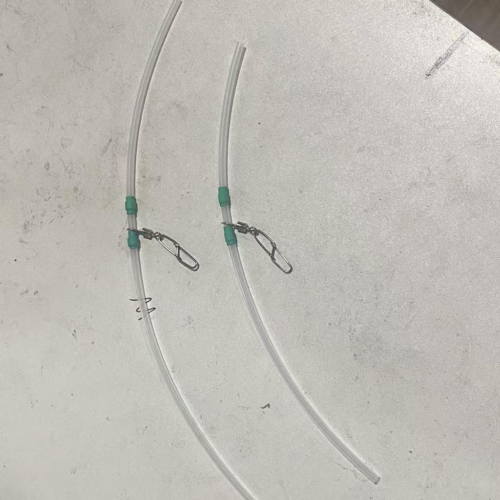 Glow-in-the-Dark Anti-Tangle Tube for Fish and Eel Balance