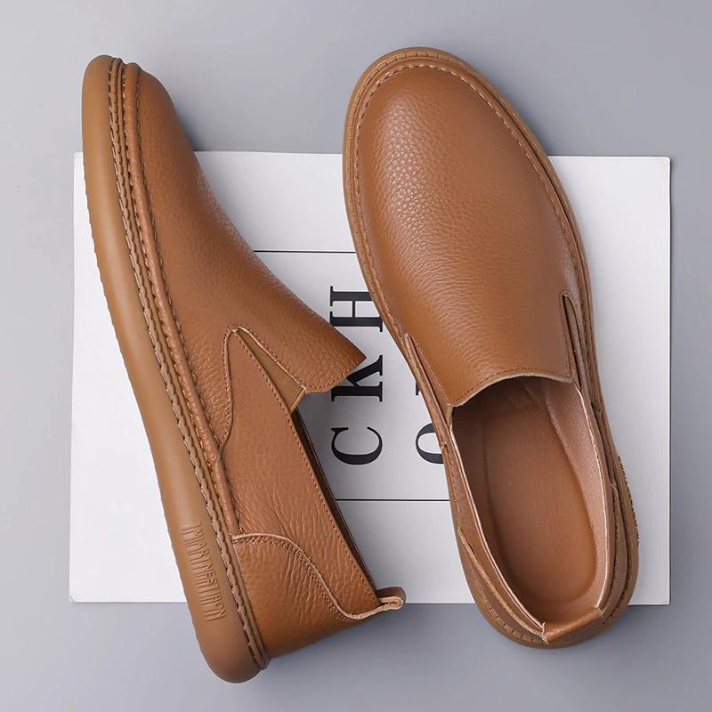 Soft Sole White Perforated Flat Loafers Comfortable Leather Business Shoes Casual Shoes for Men Breathable Slip-On Walking Shoes