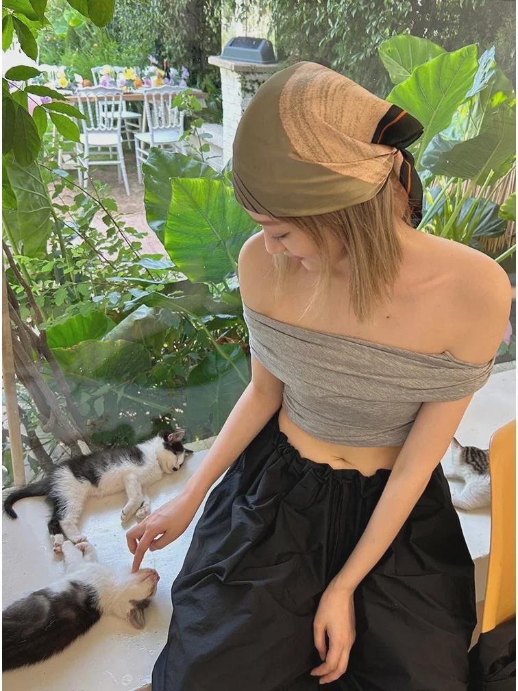 [Final Sale, No Refunds] 3D Rotating Cut Modal Elastic One-Shoulder Top - Sexy, Slim, Early Spring Collection