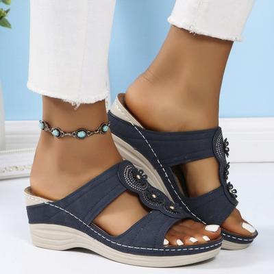 Mode Damesslippers 2024 Nieuwe Zomer Wedge Slippers Dames Plus Size Retro Bloem Romeinse Sandalen Lichtgewicht Antislip Strand Slides Dames