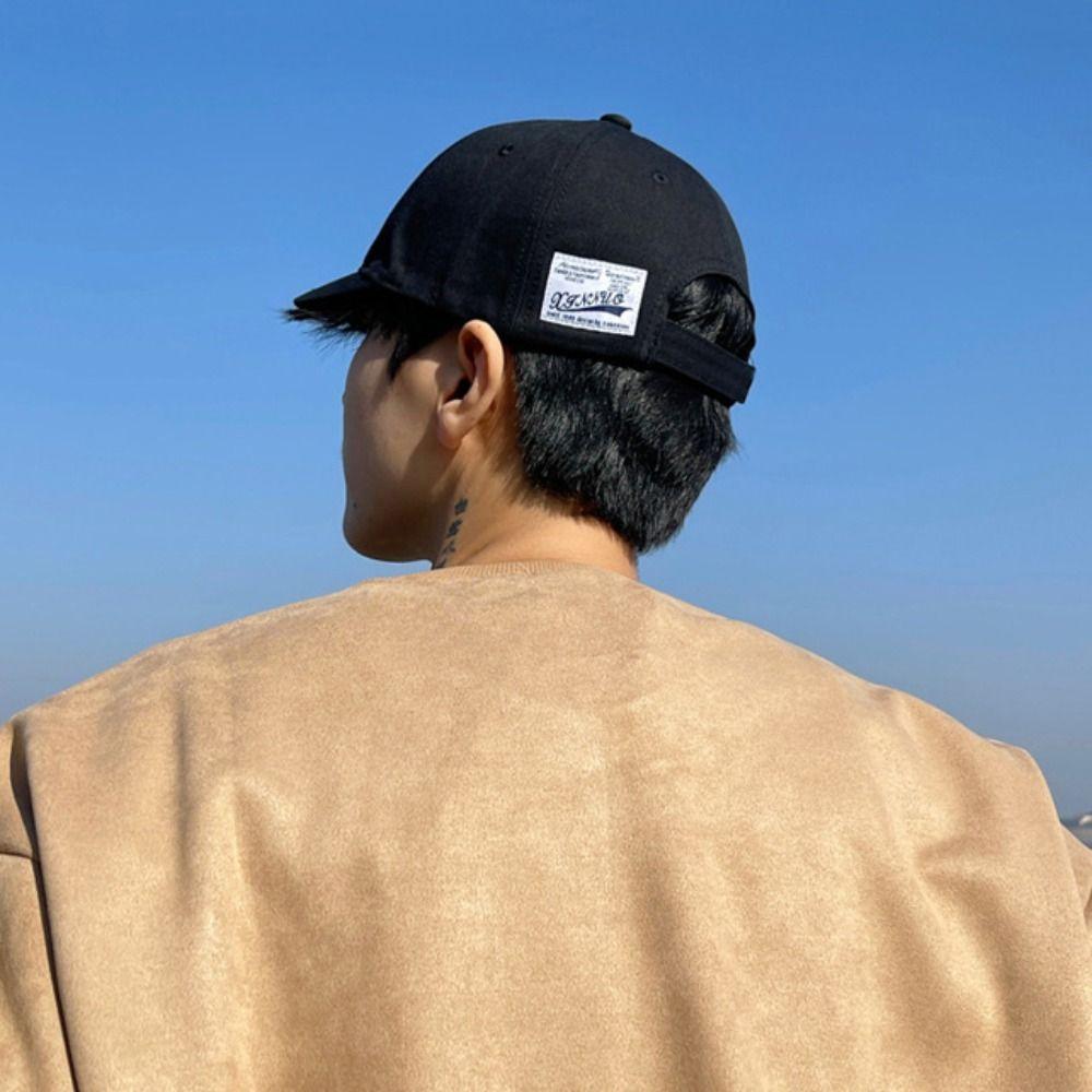 Adjustable Short Brim Baseball Cap Peaked Low Profile Cap Vintage Trucker Style Dad Hat  Girl