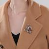 Retro Flower Brooch, Exquisite and Fashionable Crystal Brooch, Light Luxury, High-end Design Sense, Niche Brooch