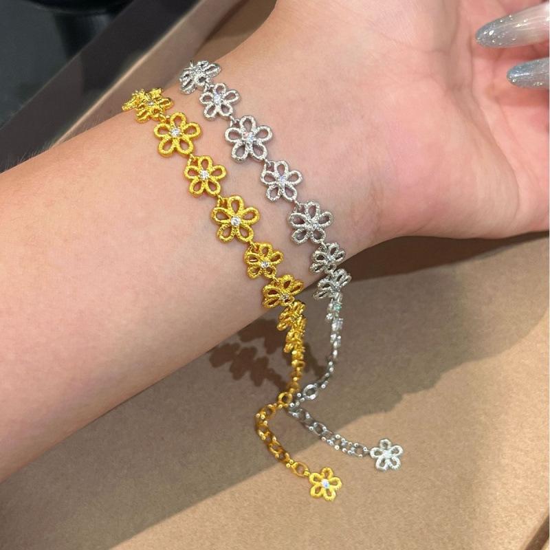 French Retro Lace Flower Bracelet Femininity Versatile Niche High-End Garland Point Diamond Jewelry