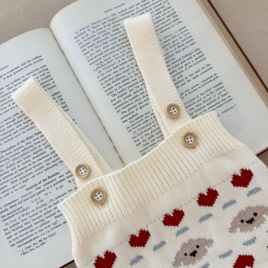 Neuer Stil Baby-Body mit Hosenträgern & Jacke: Frühling/Herbst Jacquard Bär Herz Strickjacke Zweiteiler