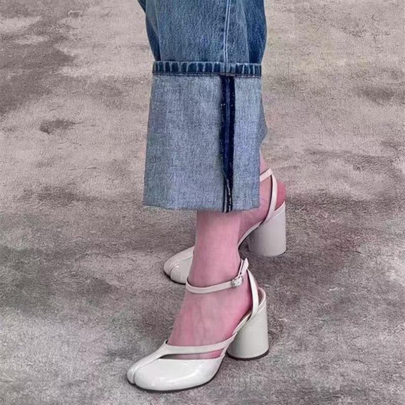 Fashion New Product Sub-toe Light Mouth Single Shoes High Heel Thick Heel Roman Sandals Large Size White Black