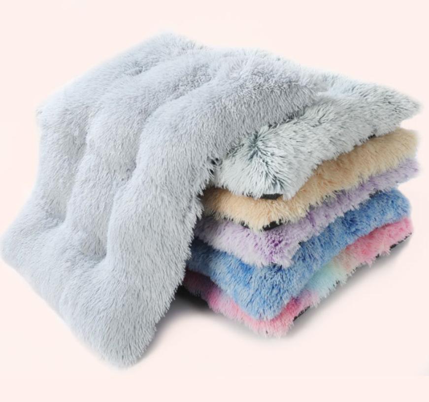 Cat litter, kennel, pet supplies, dog mat, plush winter warm sleeping pet mat, dog bed