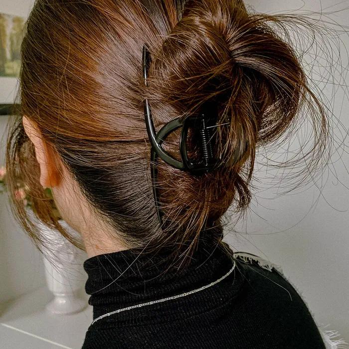 JEANNE HAIRPIN BLACK