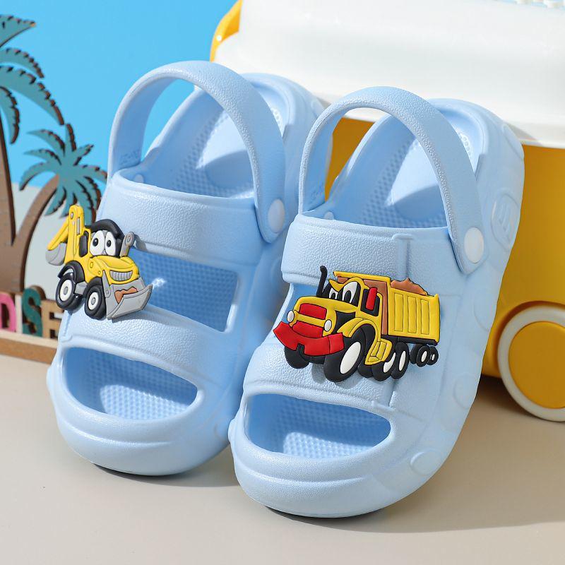 Kids' Military Style EVA Slippers: Boys' Summer Anti-slip, Anti-collision Indoor Sandals for Bathroom and Shower.
