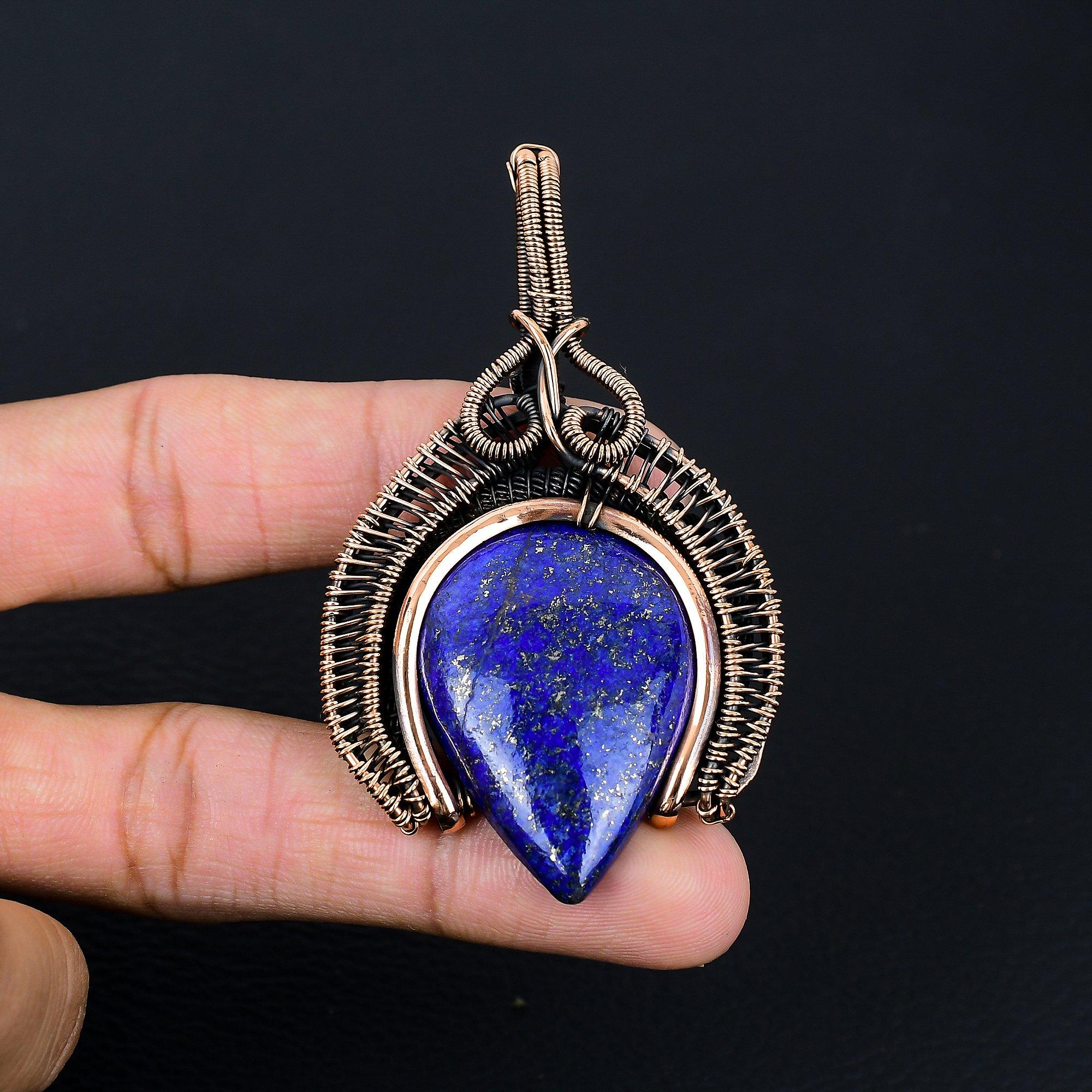 

Удивительный кулон ручной работы из чистой медной проволоки с драгоценным камнем лазурит 2.95 Inches зелёный