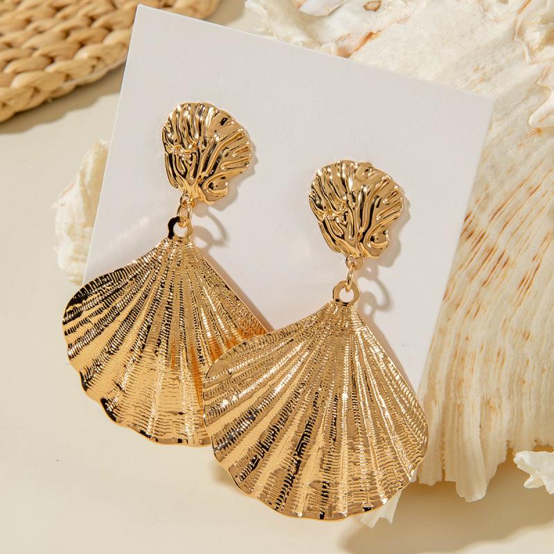 Exaggerated starfish gold earrings ins wind shell beach wind stud earrings