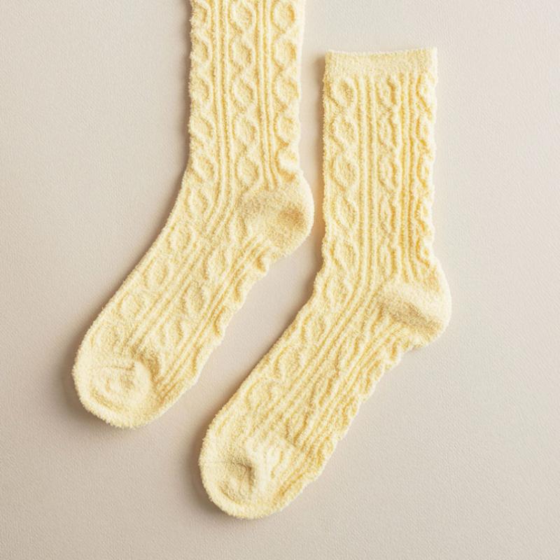 Monfoot Women S Pretzel Sleep SockS Yellow