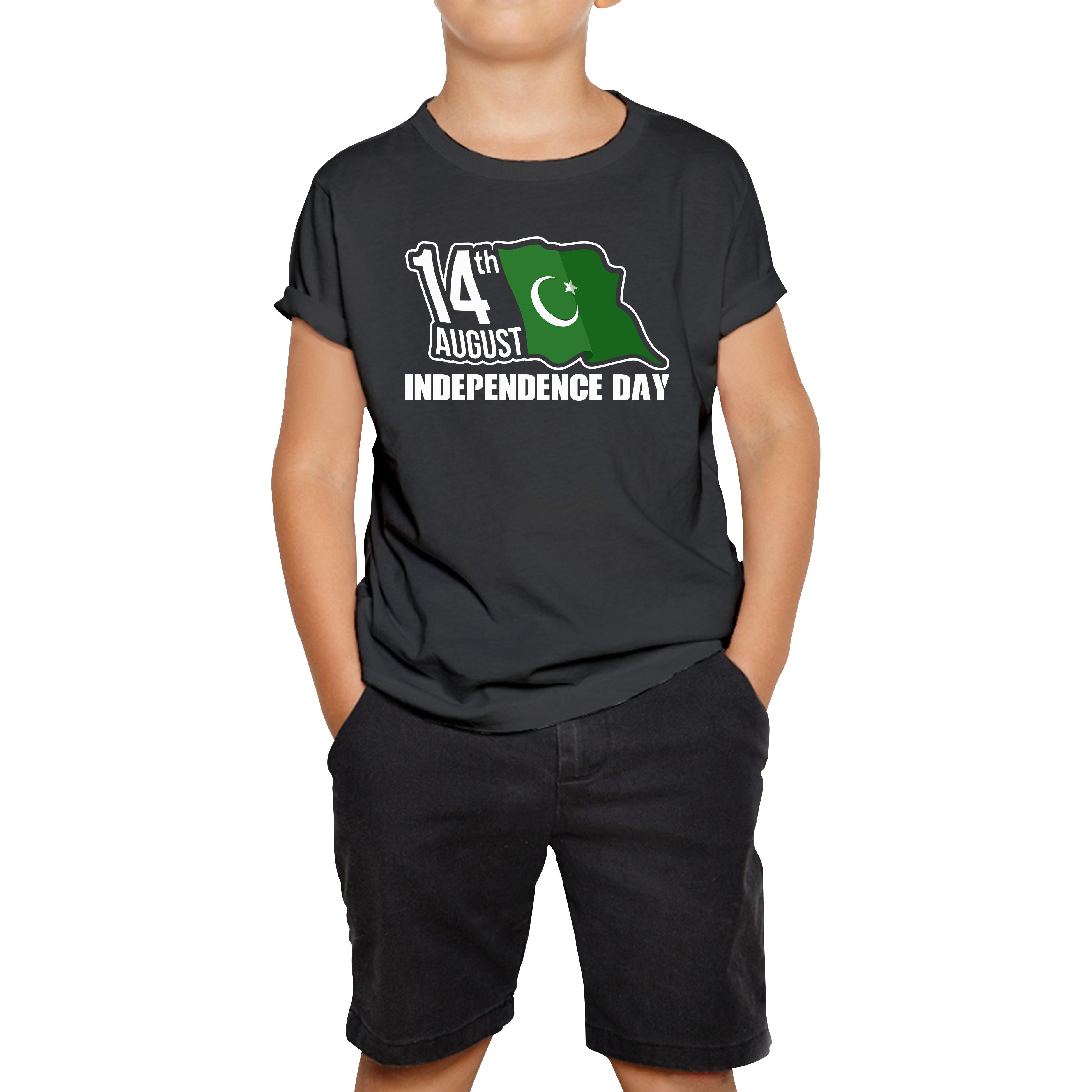 

Pakistani Flag Patriotic Kids Tee 100