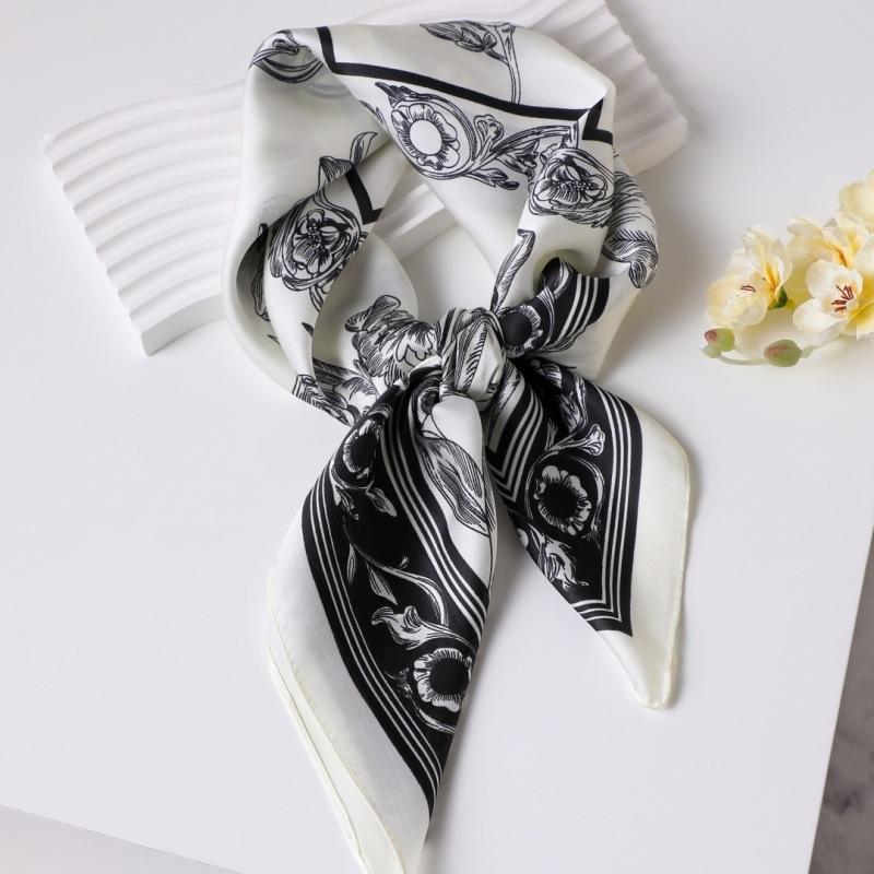 Luxury Printed Silk Scarf Women Simulated Silk Elegant Blue Versatile Headwear Bag Accessories Clothing Fashion Square Scarf