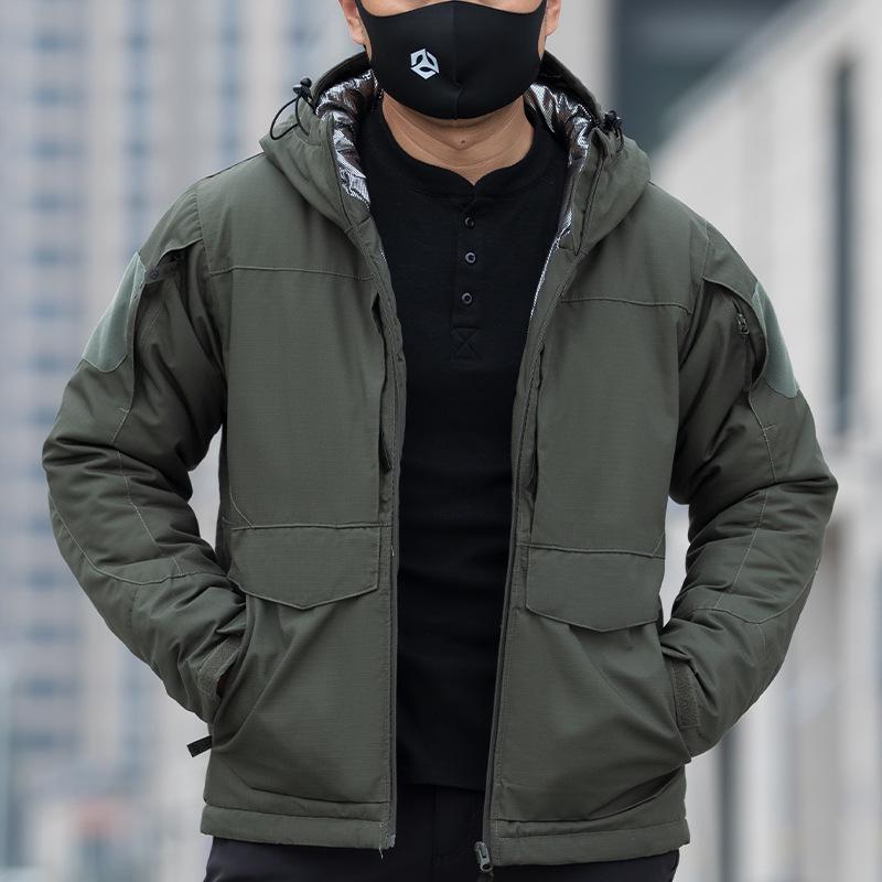 

Angken Men s Red Flame Camouflage Heat-Reflective Winter Tactical Jacket M