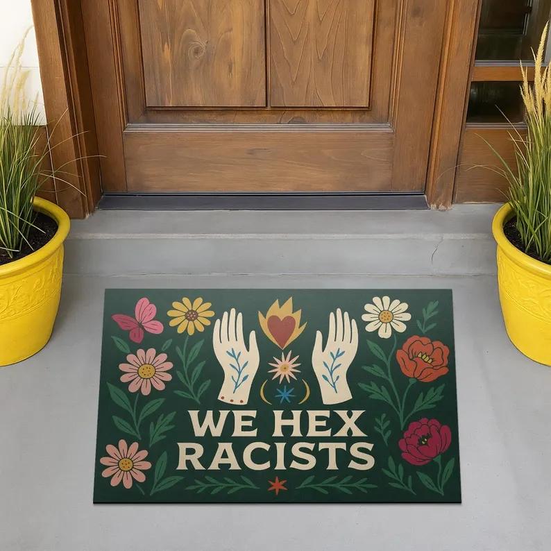 

Мы проклинаем расистов придверный коврик ведьминский антирасизм коврик для прихожей политический ковер для входа цветочный для входной двери инклюзивный дом подарок украшение 50X80CM