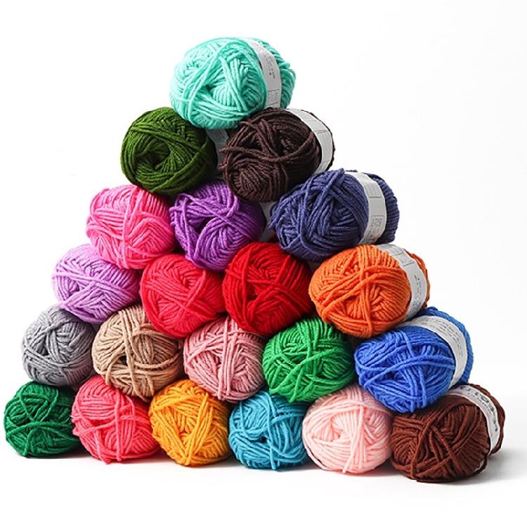 Ergonomic Crochet Hook Set with Crochet Knitting Accessories for Beginner Hobbyist Adult Knitting Crocheting Project