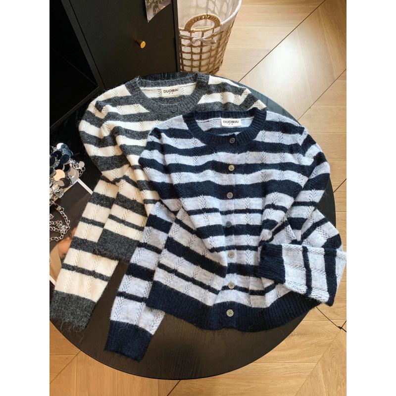 Trendy Autumn Korean-Style Striped Knit Cardigan for Women