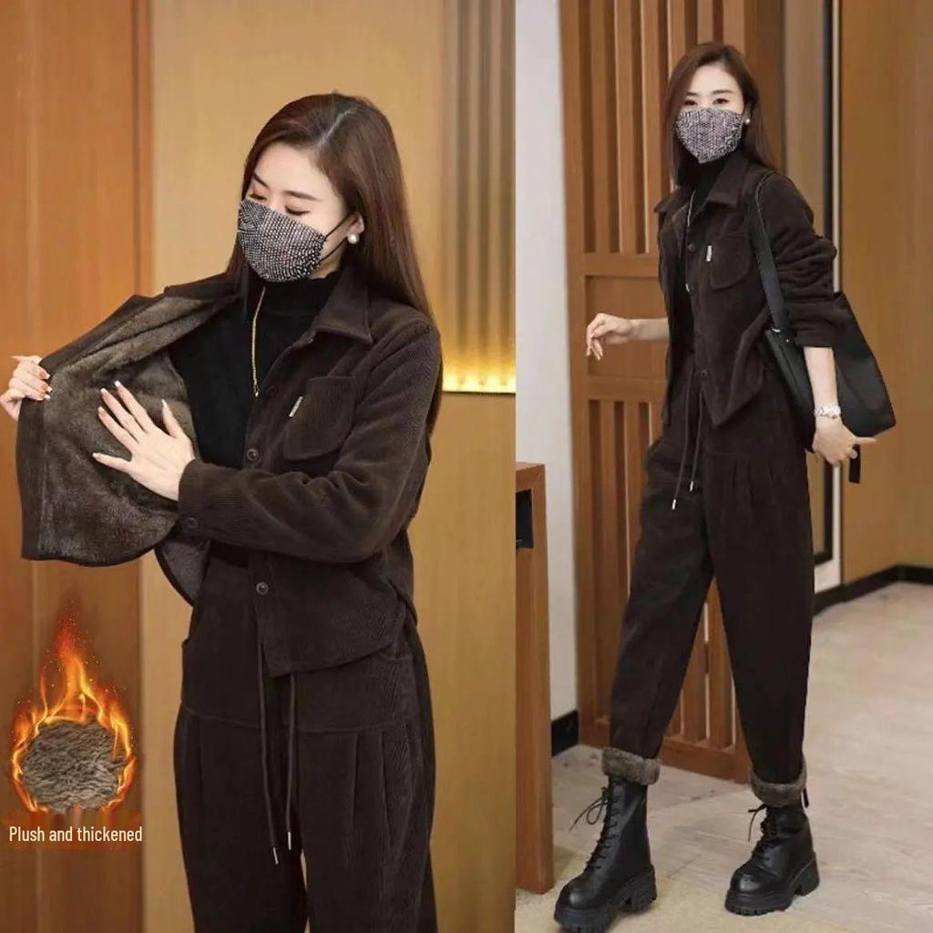 2024 Women's Korean Style Corduroy Two-Piece Suit: Autumn/Winter Fashion with Plush Velvet for Age-Reducing Elegance